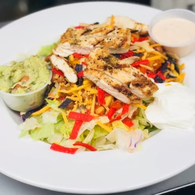 Delicious Chicken Salad: A Fresh American Favorite